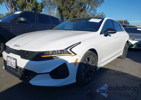 2022 Kia K5 Gt-Line z USA, uszkodzony, nr VIN 5XXG64J20NG101680